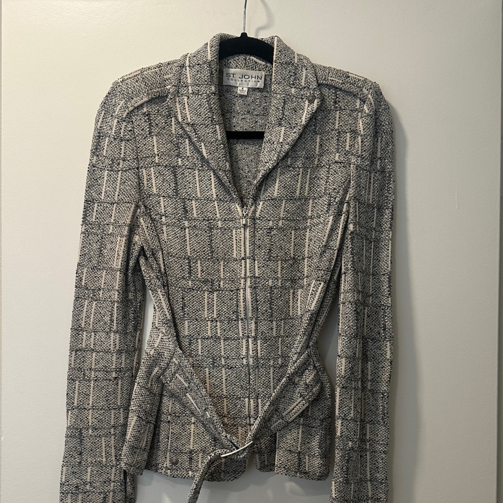 Vintage St. John Black and White Tweed Zip Jacket with buckle size 4